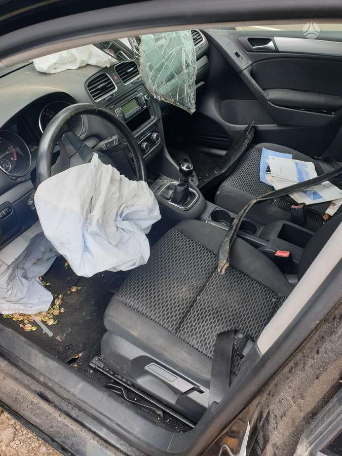 Volkswagen Golf по частям