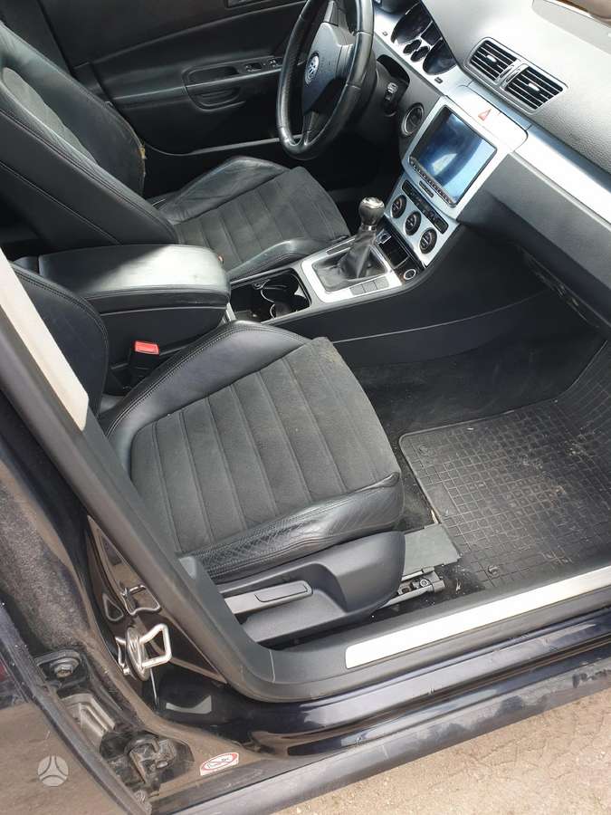Volkswagen Passat for parts