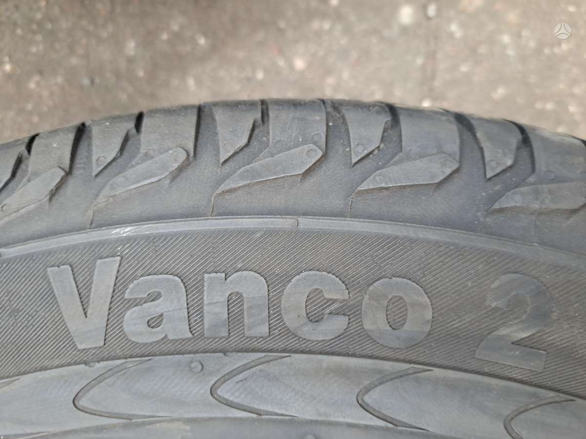 Continental Vanco2 8-9mm., summer 215/65 R16