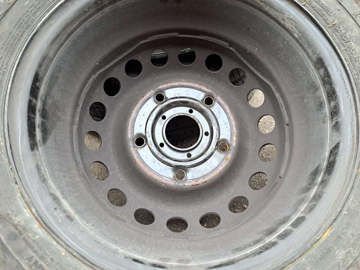 Continental Vanco2 8-9mm., summer 215/65 R16