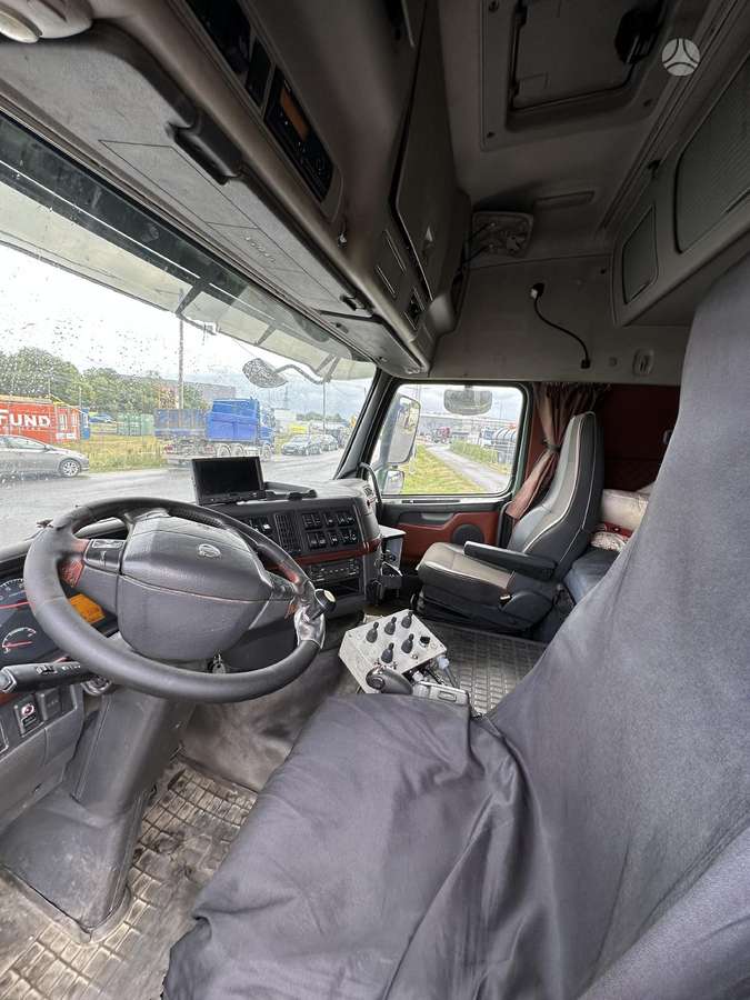 Volvo FH16 660, самосвалы