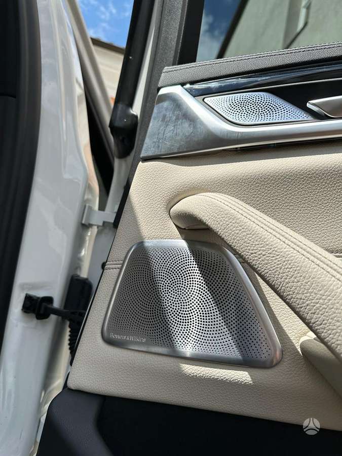 BMW 5 serija по частям. Harman kardon