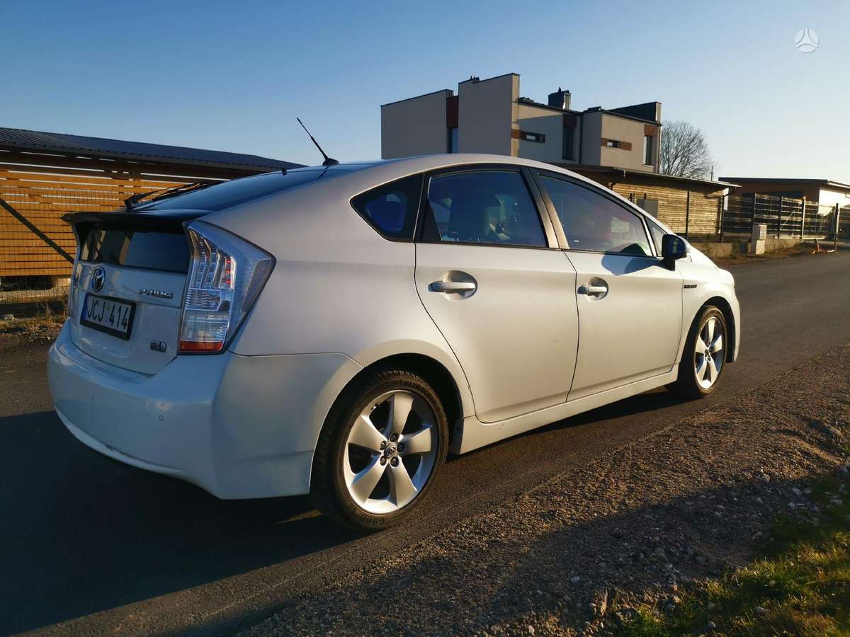 Toyota Prius, hečbekas
