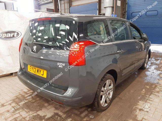 Peugeot 5008 for parts