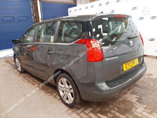 Peugeot 5008 for parts