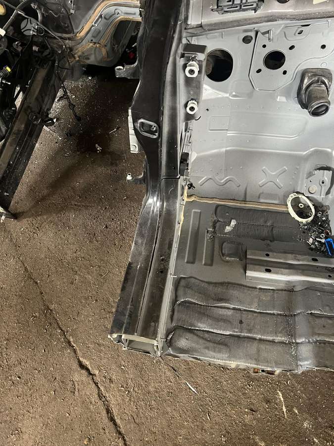 Alfa Romeo Giulia Tik kėbulo dalys