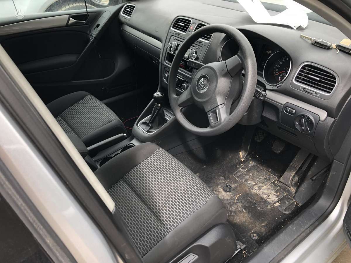 Volkswagen Golf rezerves daļās