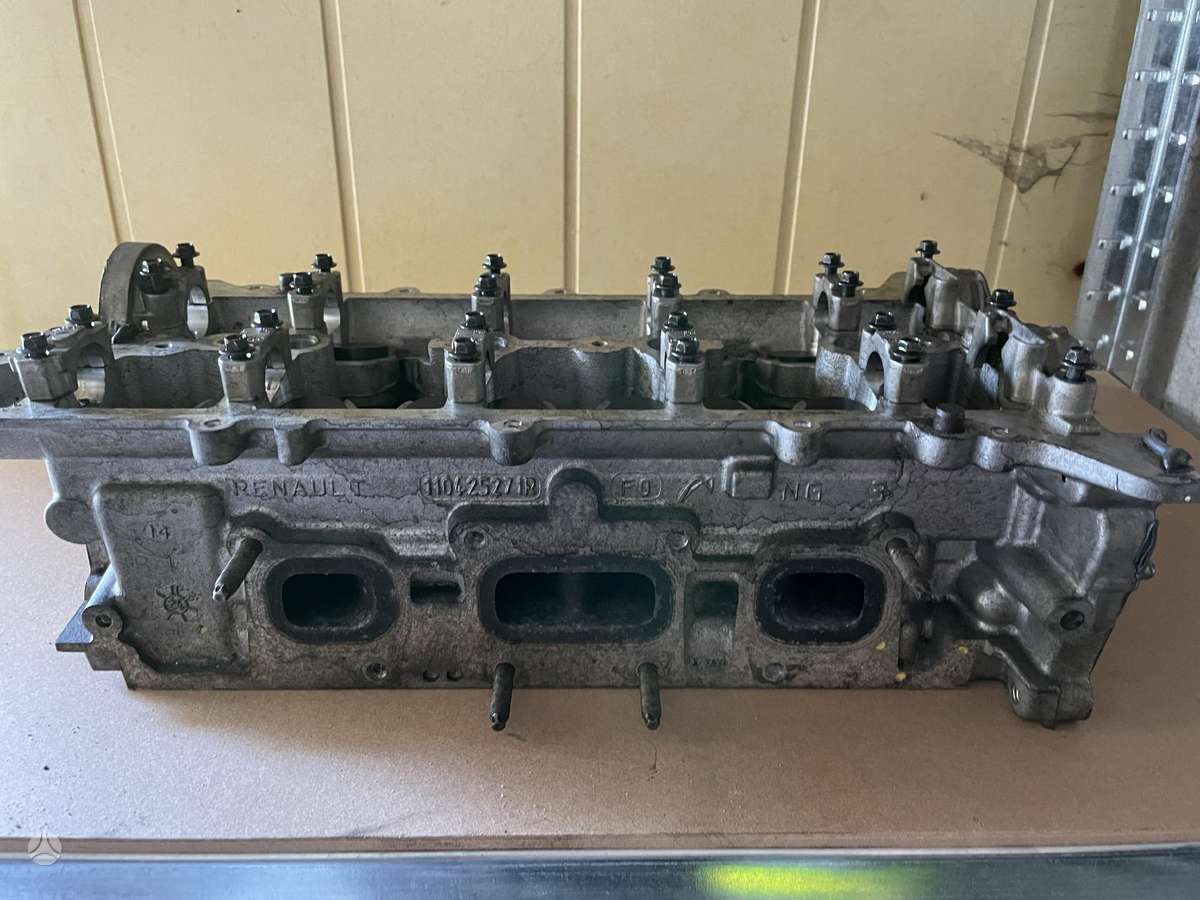 Nissan Qashqai cylinder head