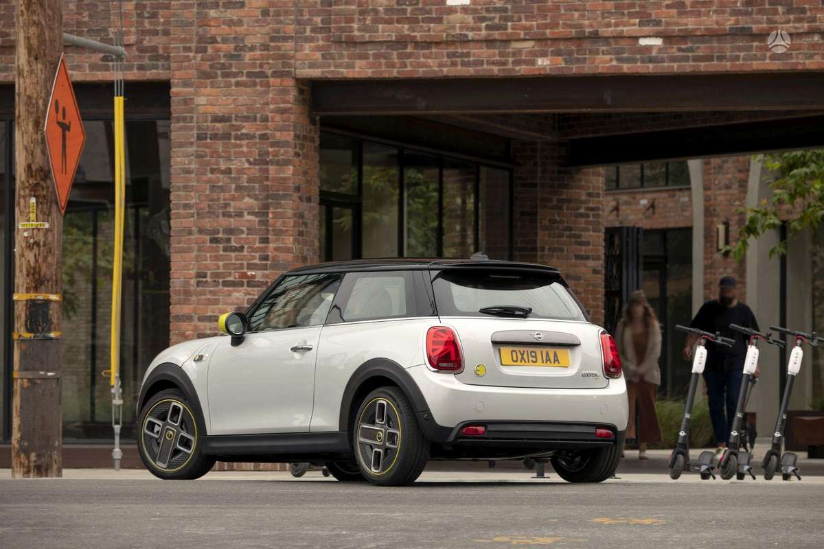 Mini Cooper по частям. Visos naujos originalios mini convertible mini hatch