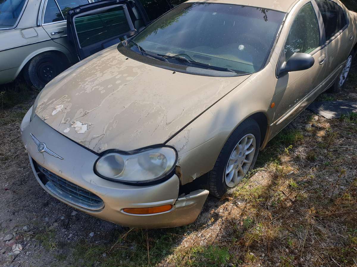 Chrysler Concorde по частям