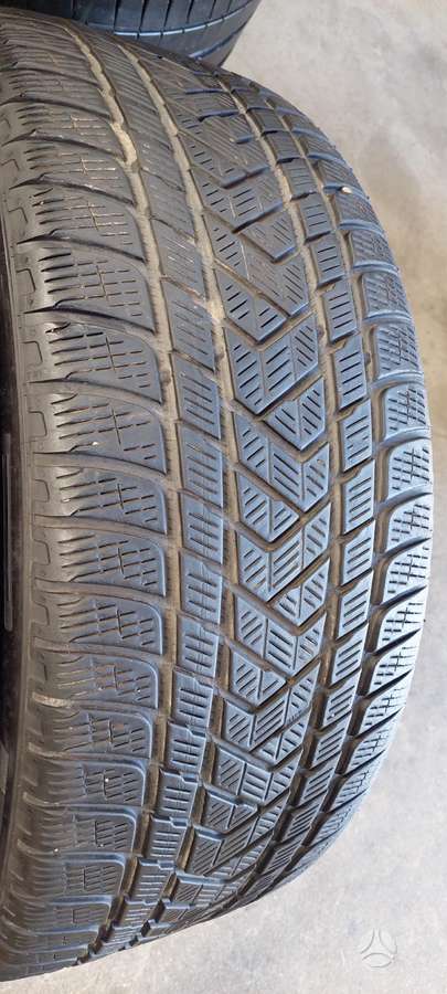Pirelli, winter 265/40 R22