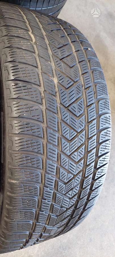 Pirelli, зимние 265/40 R22