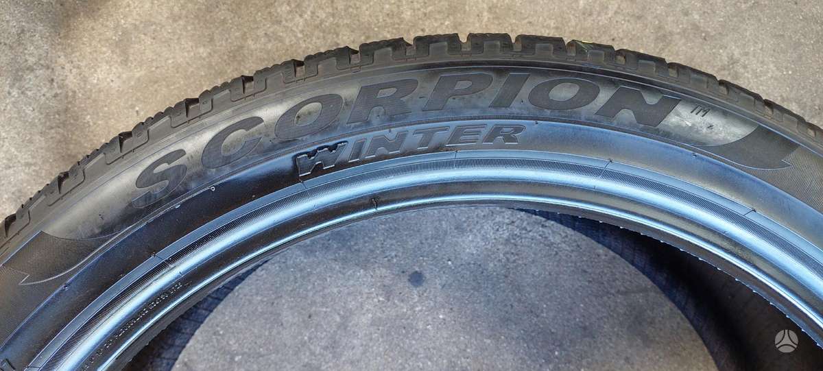 Pirelli, žieminės 265/40 R22