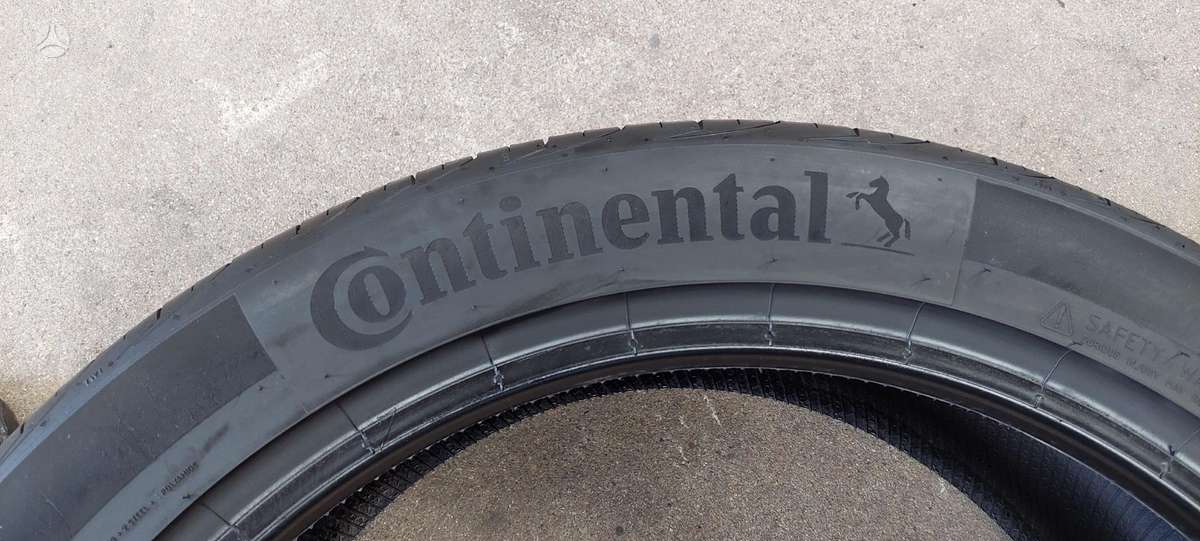 Continental, летние 235/45 R20