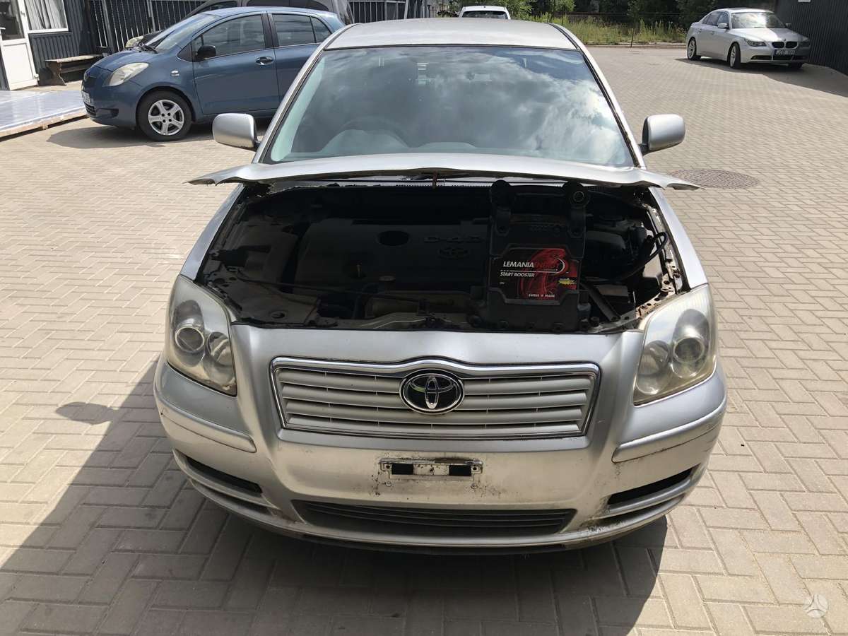 Toyota Avensis dalimis