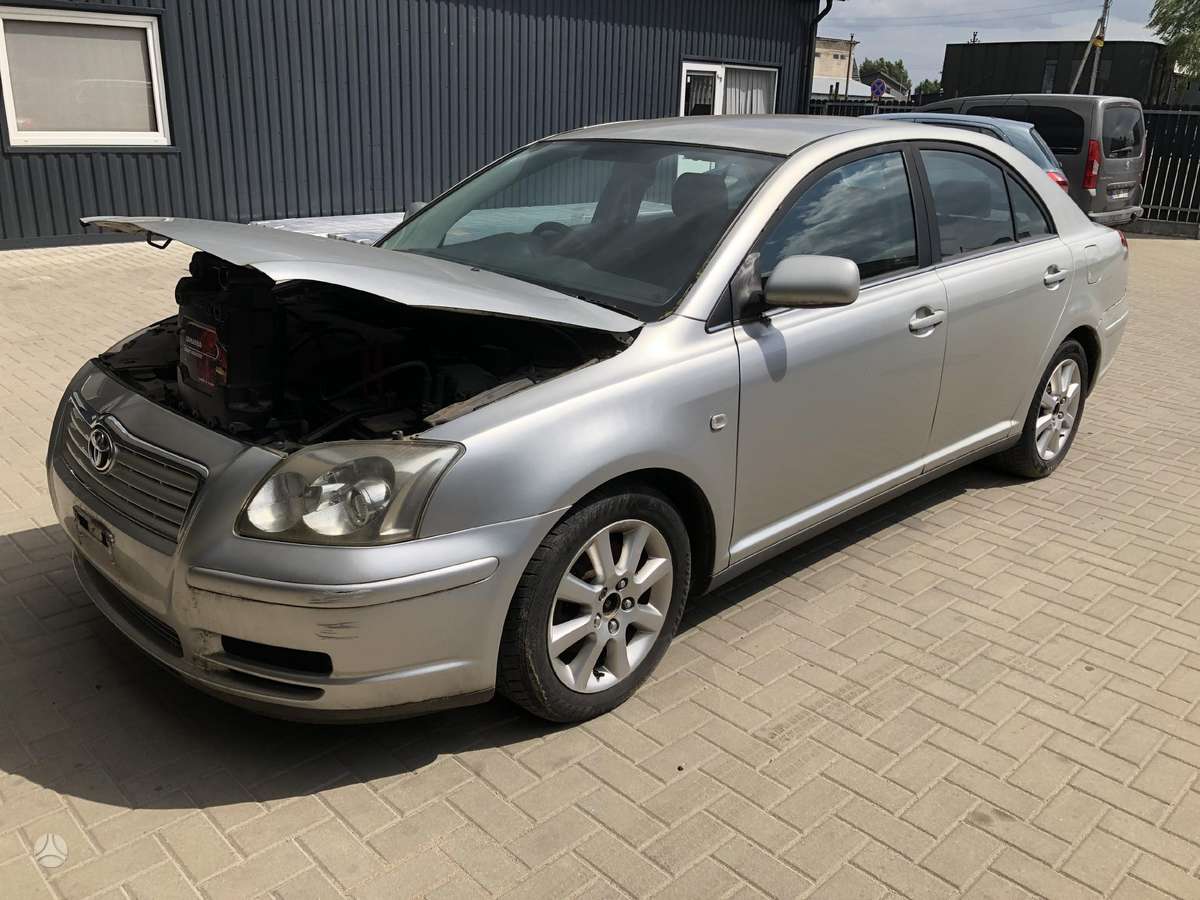 Toyota Avensis dalimis