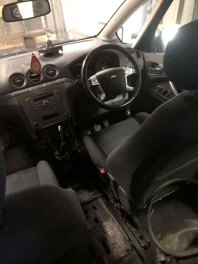 Ford S-MAX по частям