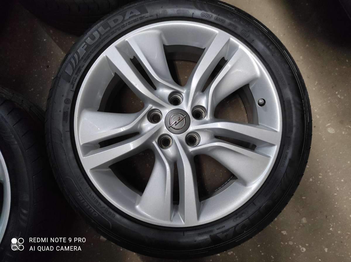 Opel Su davikliais, light alloy, R17