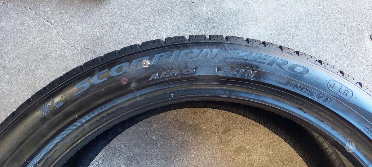 Pirelli, all-season 265/40 R22