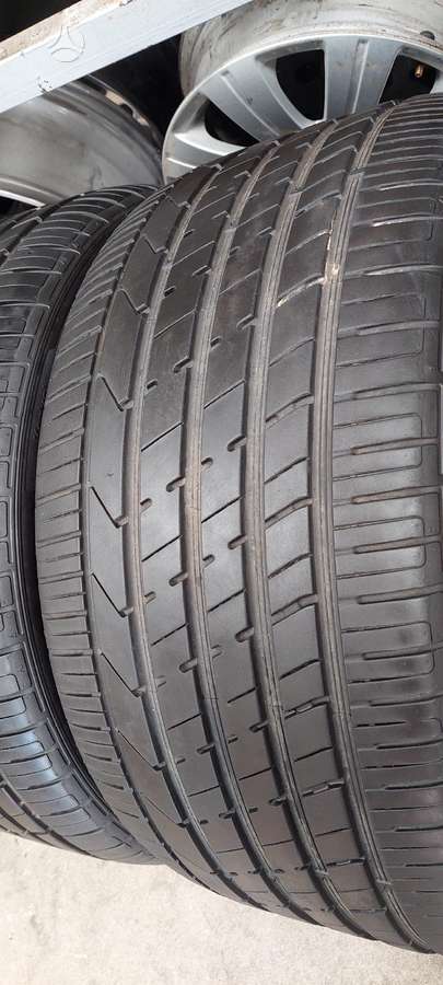 Hankook, summer 295/35 R21