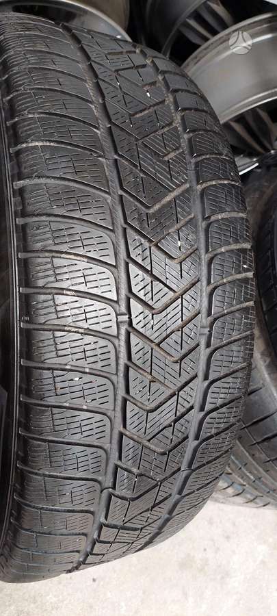 Pirelli, žieminės 235/55 R19