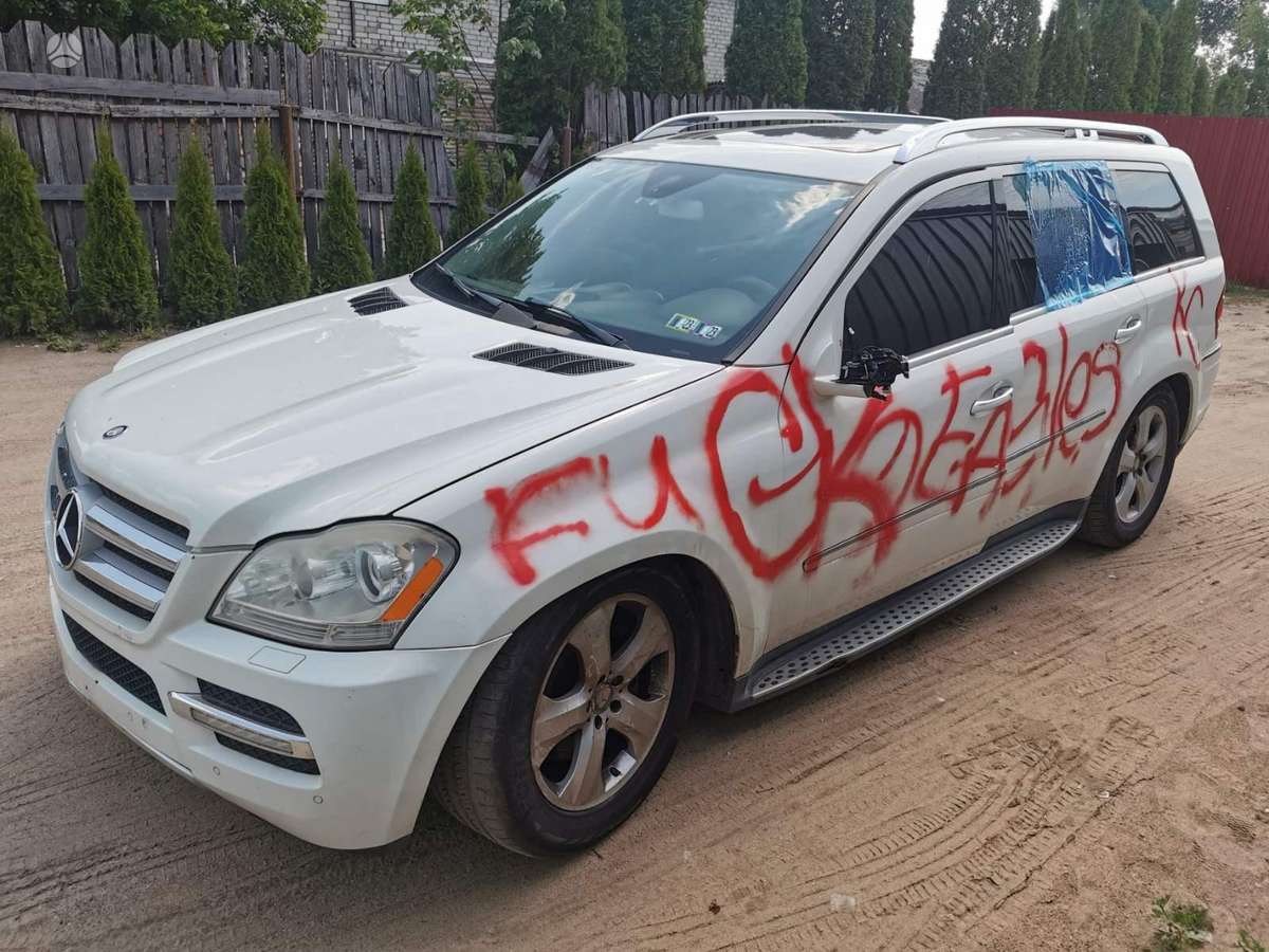 Mercedes-Benz GL450 по частям