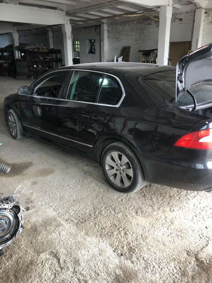 Skoda Superb Dalimis