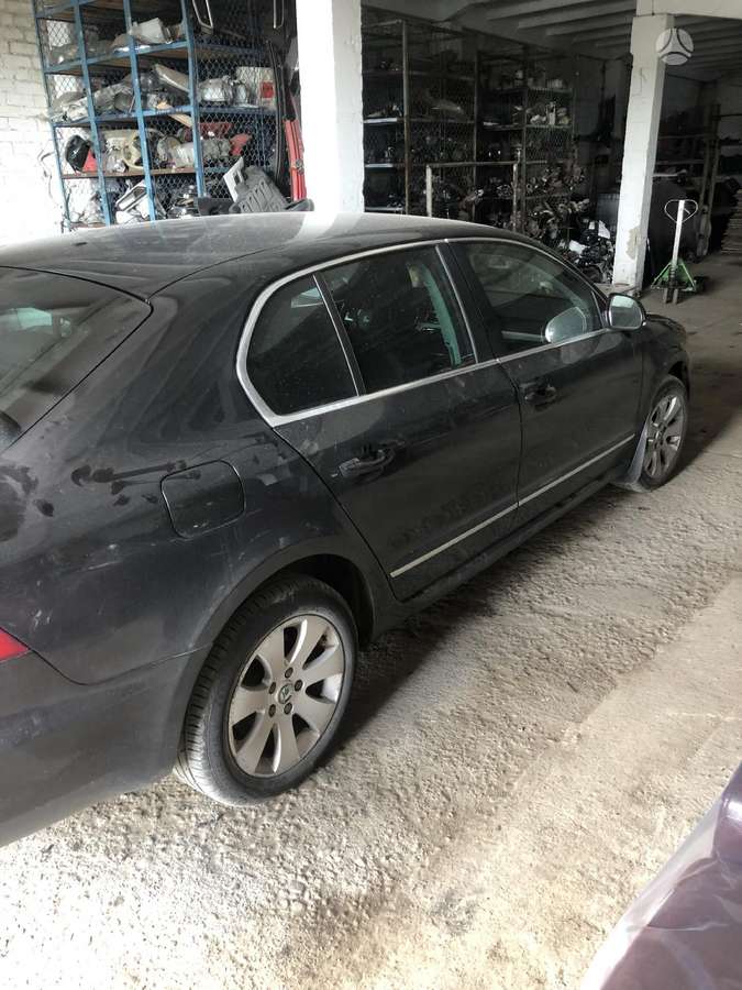 Skoda Superb Dalimis