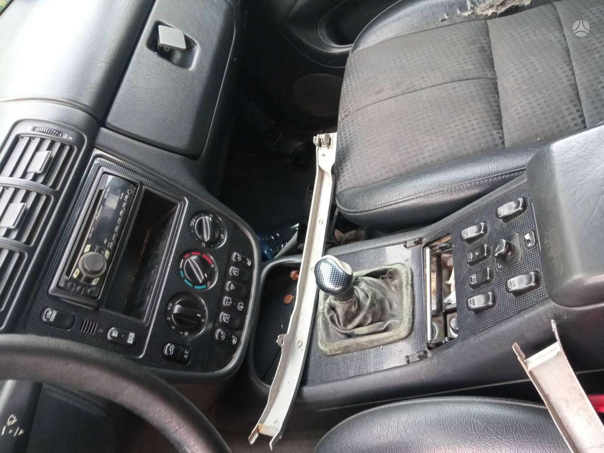 Mercedes-Benz ML270 for parts