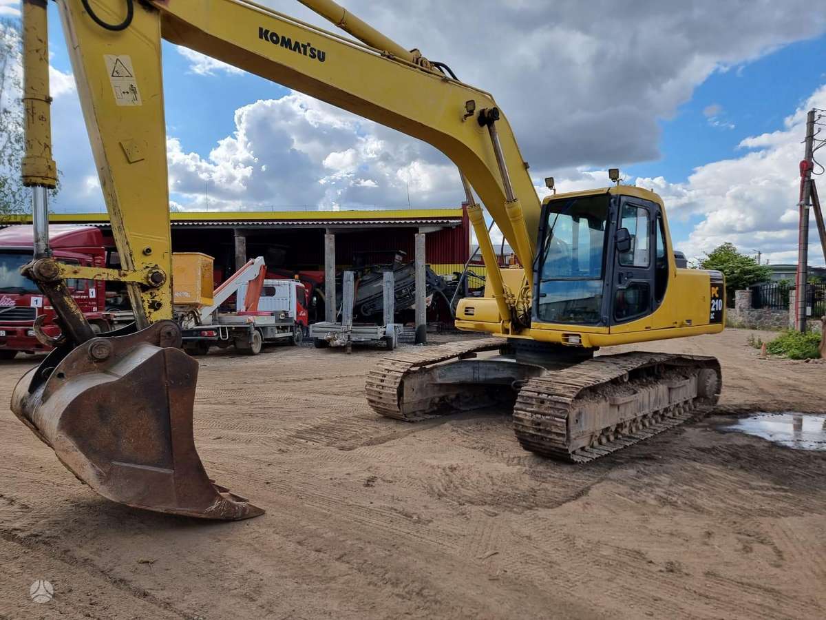 Komatsu PC 210 - 6, экскаваторы