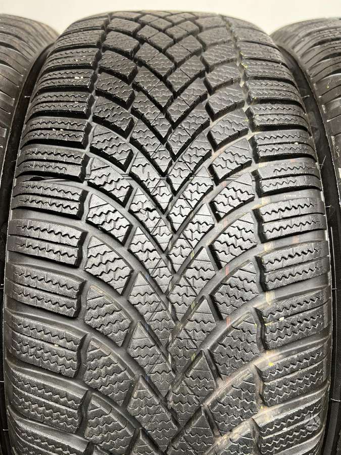 Bridgestone Blizzak LM005 2023m, winter 235/55 R18