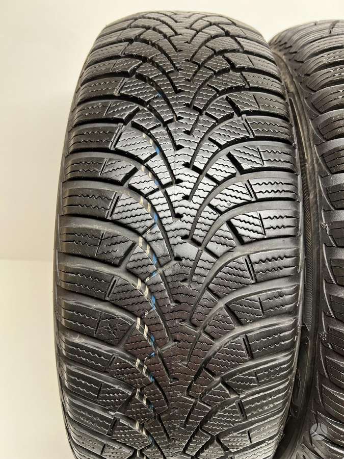 Goodyear UltraGrip 9, winter 205/60 R16