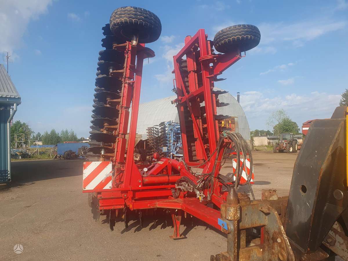 Horsch Joker 8RT, scrapers, scrubbers