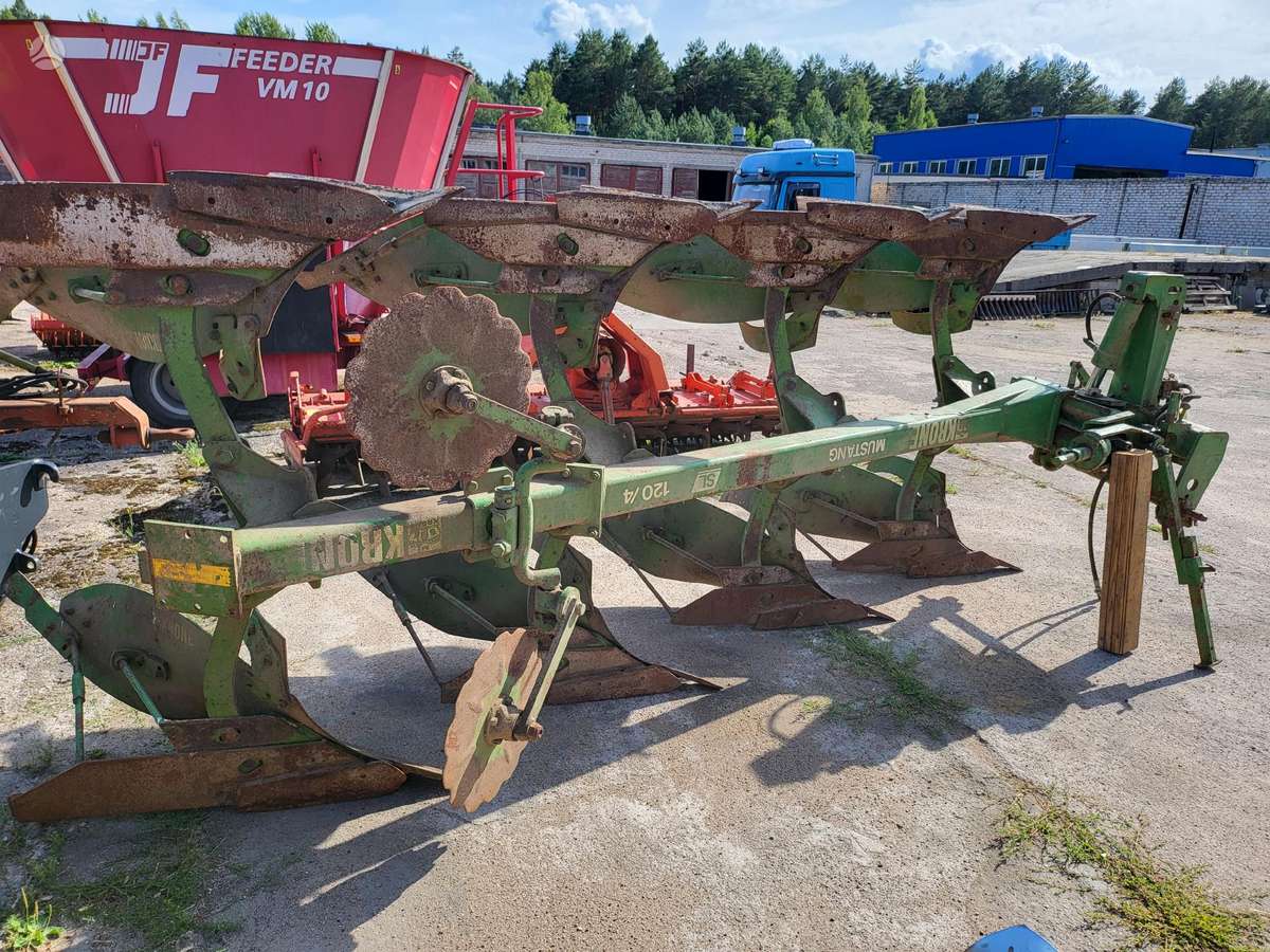 Krone Mustang 120, arkli