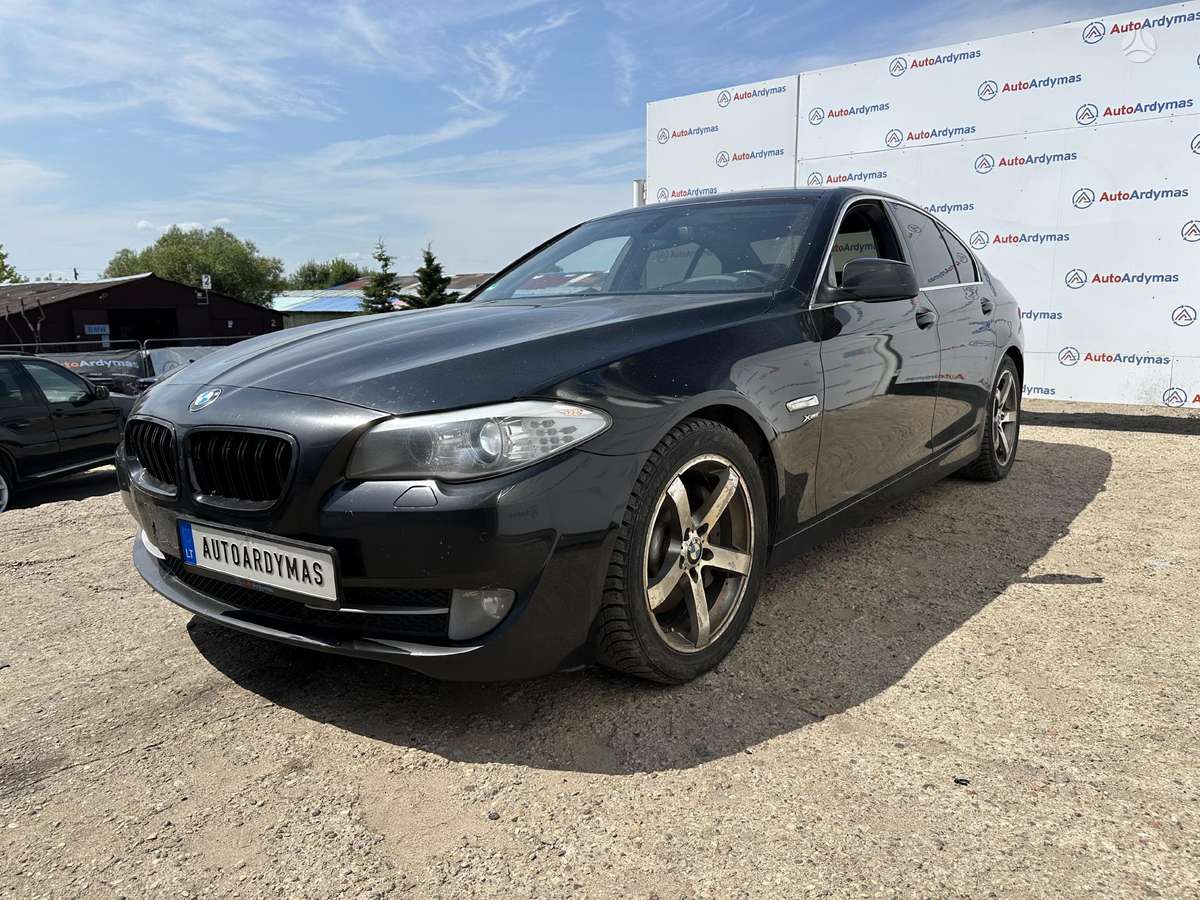 BMW 530 dalimis. Bmw f10 530xd 2012m 190kw dalimis pradėtas