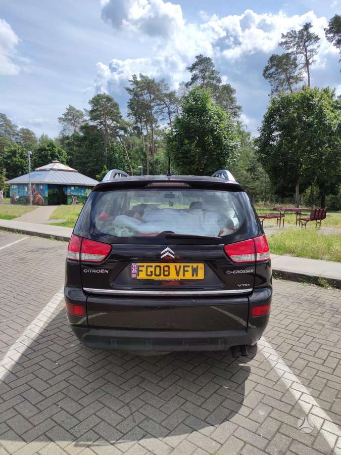 Citroen C-Crosser