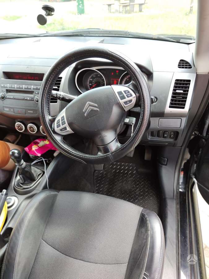 Citroen C-Crosser