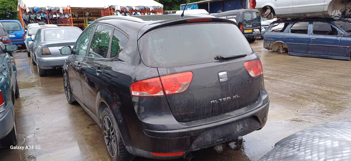 Seat Altea XL dalimis
