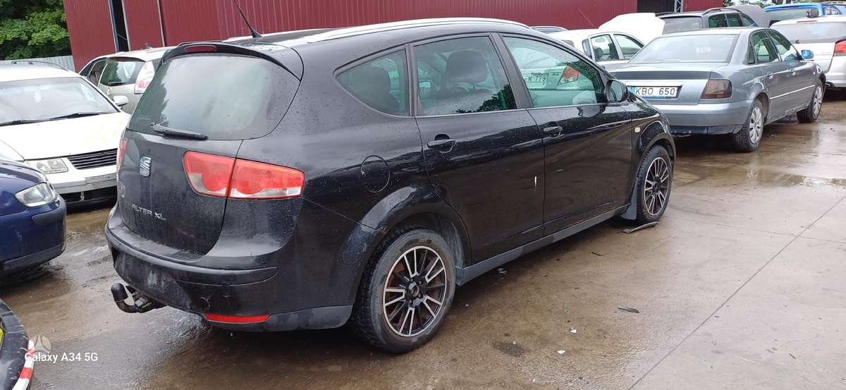 Seat Altea XL dalimis