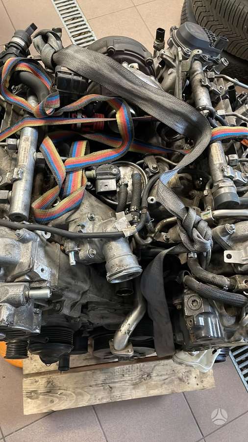 Mercedes-Benz E300, 642.858, engine parts