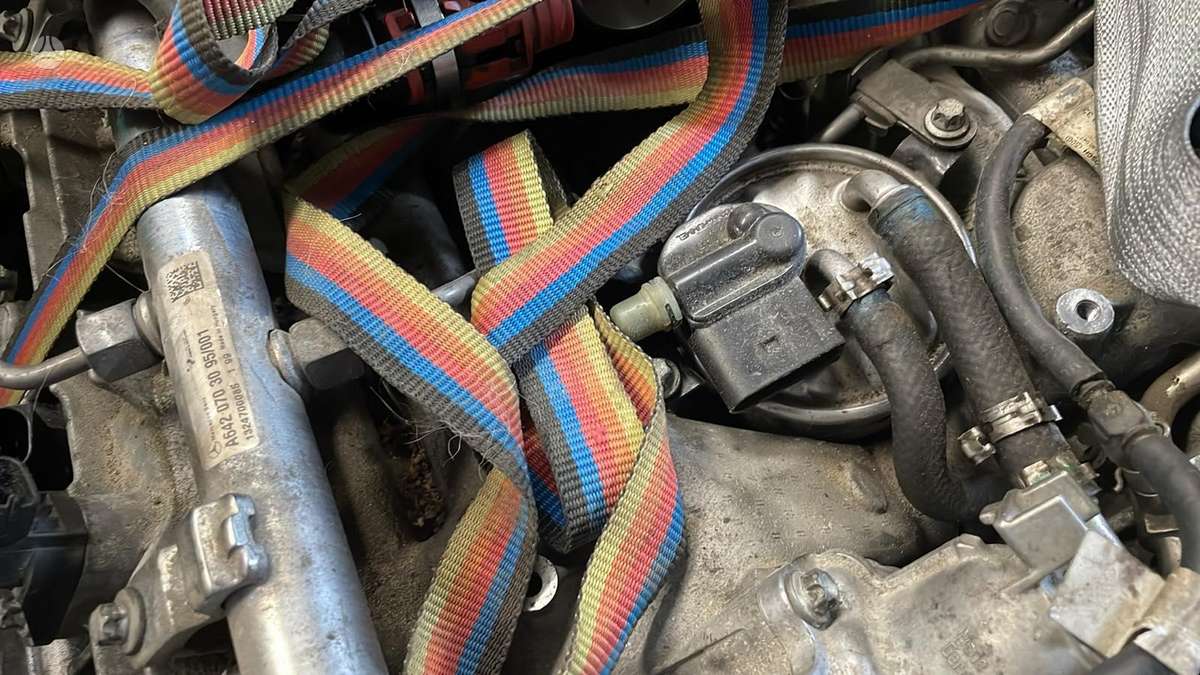 Mercedes-Benz E300, 642.858, детали двигателя