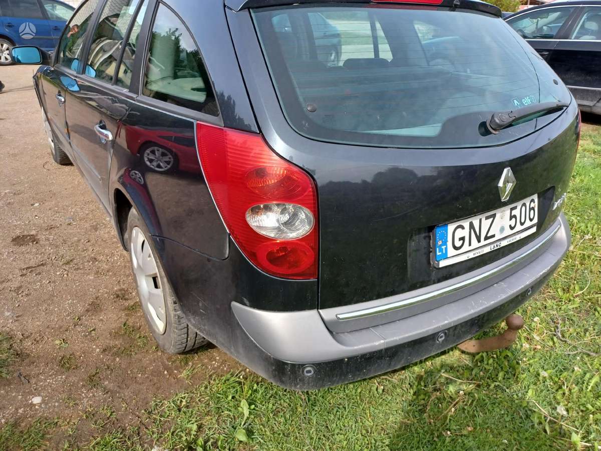 Renault Laguna Neviena ardyta