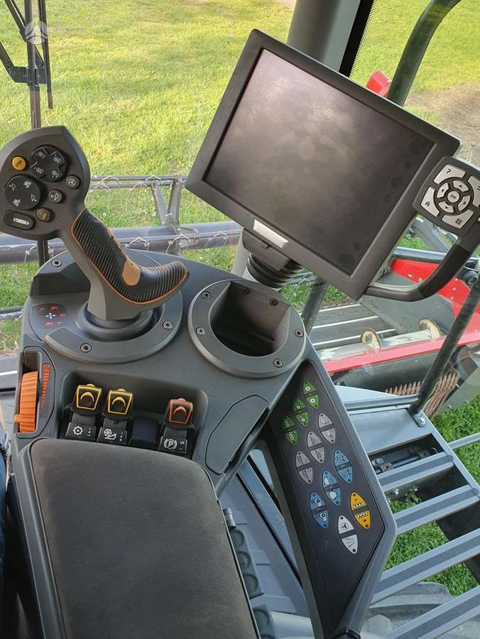 Massey Ferguson Centora 7380, комбайны