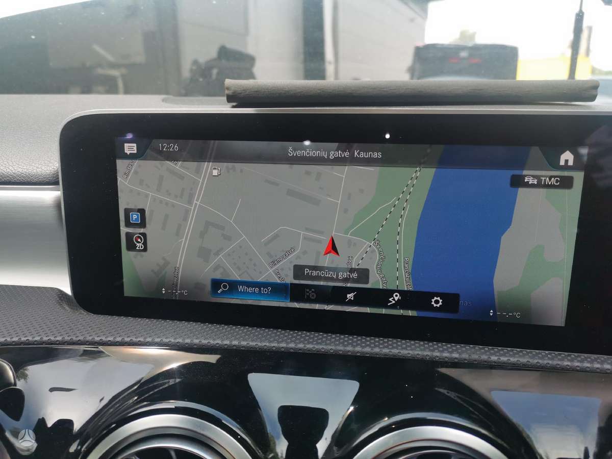 Mercedes-Benz A200 dalimis