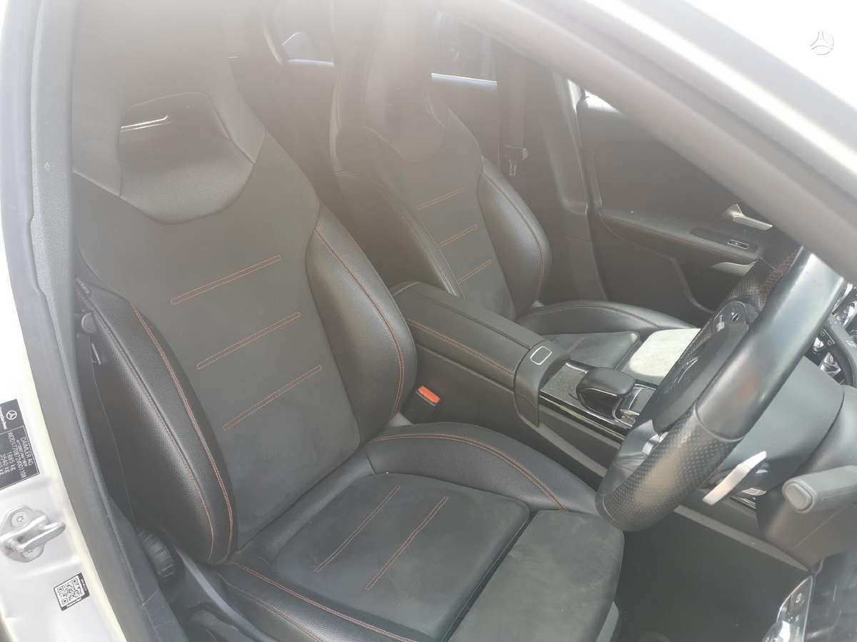 Mercedes-Benz A200 dalimis