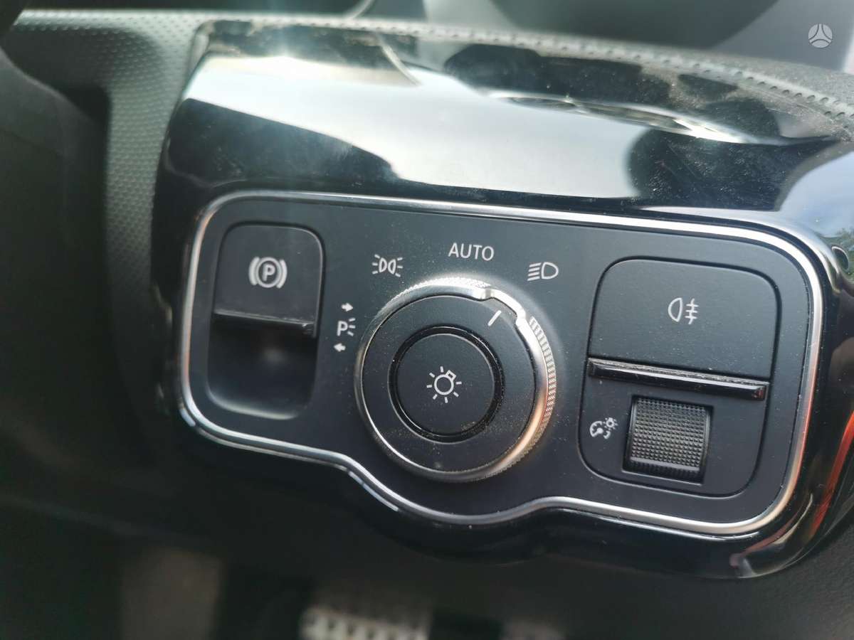 Mercedes-Benz A200 по частям