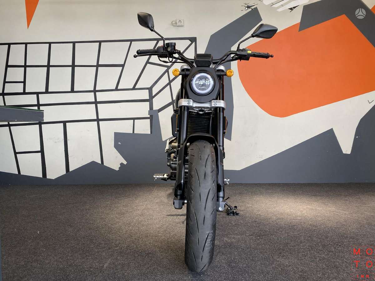BLUROC Tracker 125cc, street / classic
