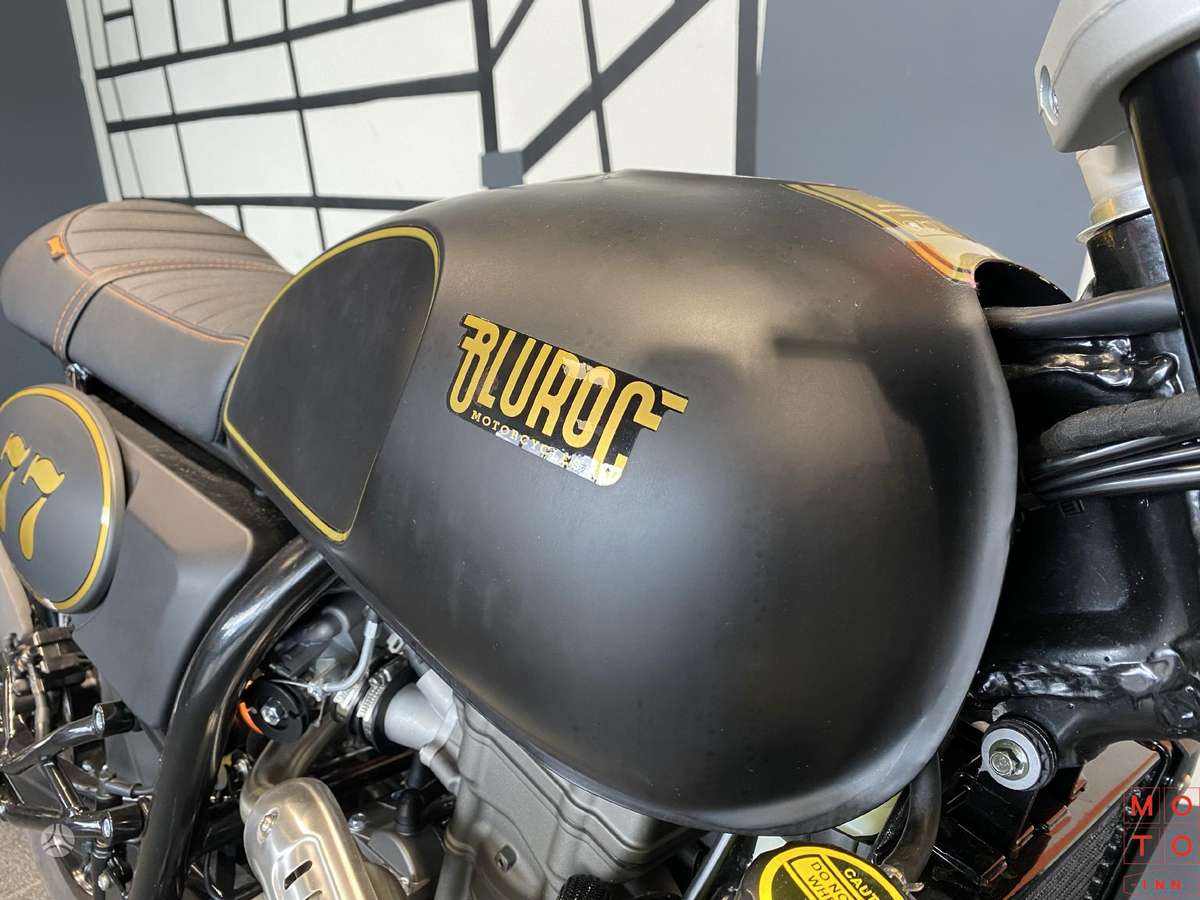 BLUROC Tracker 125cc, street / classic