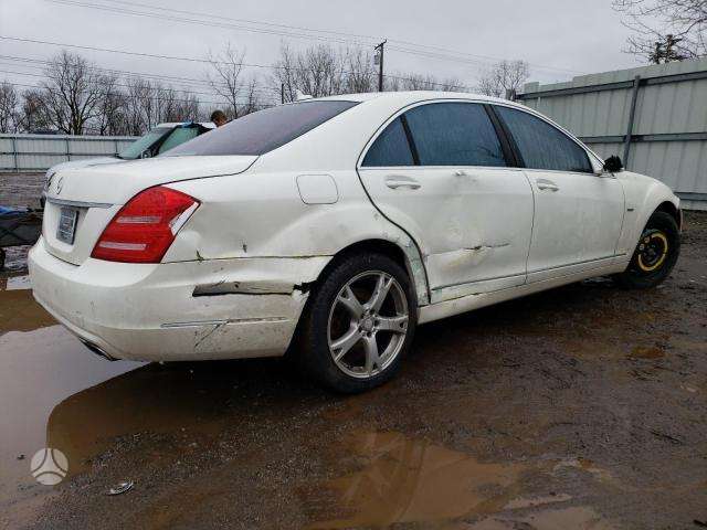 Mercedes-Benz S550 по частям