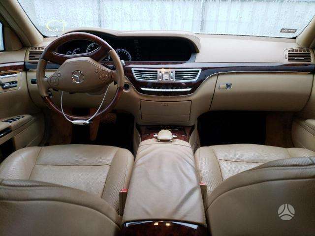Mercedes-Benz S550 по частям